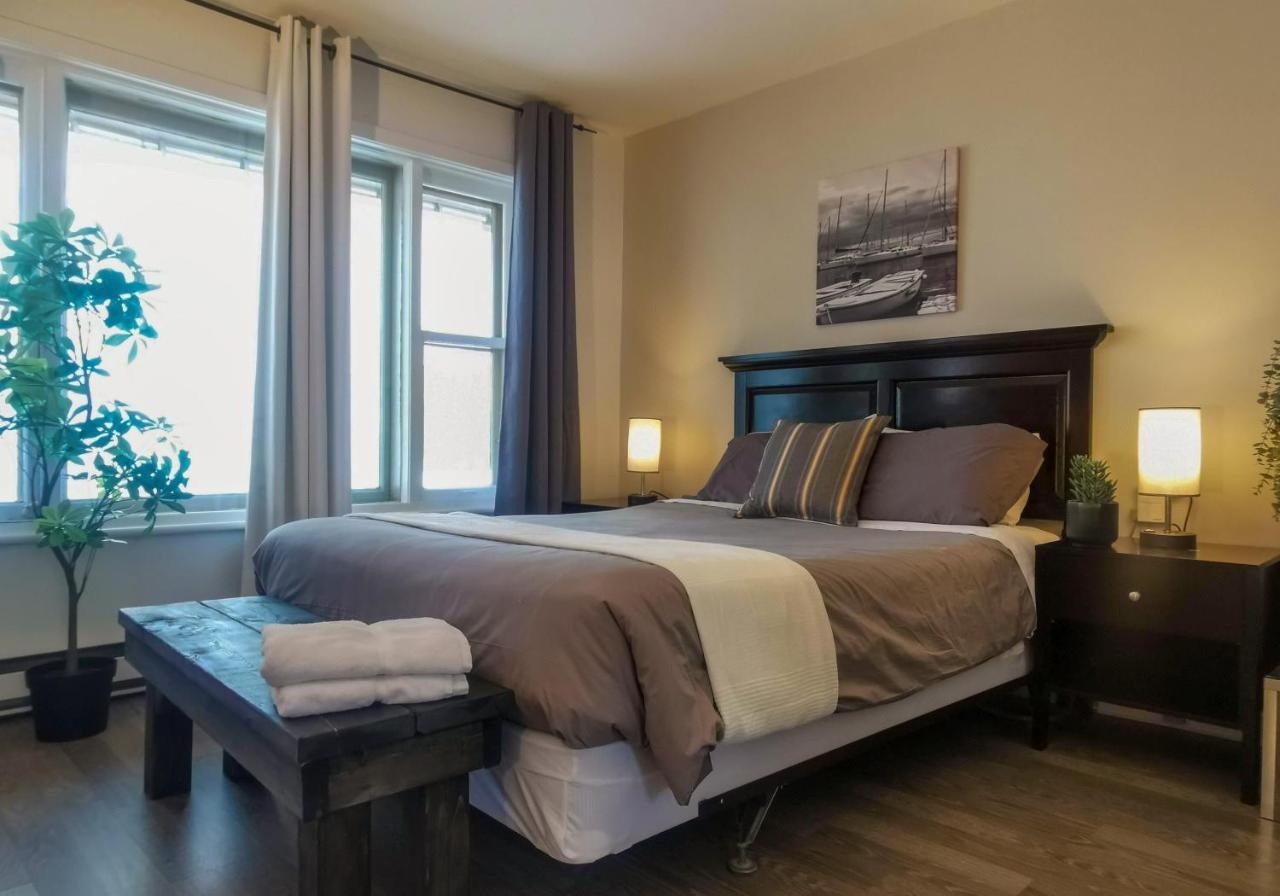 Lofts Fleuve Et Montagnes Motel Sainte-Anne-de-Beaupre Bagian luar foto