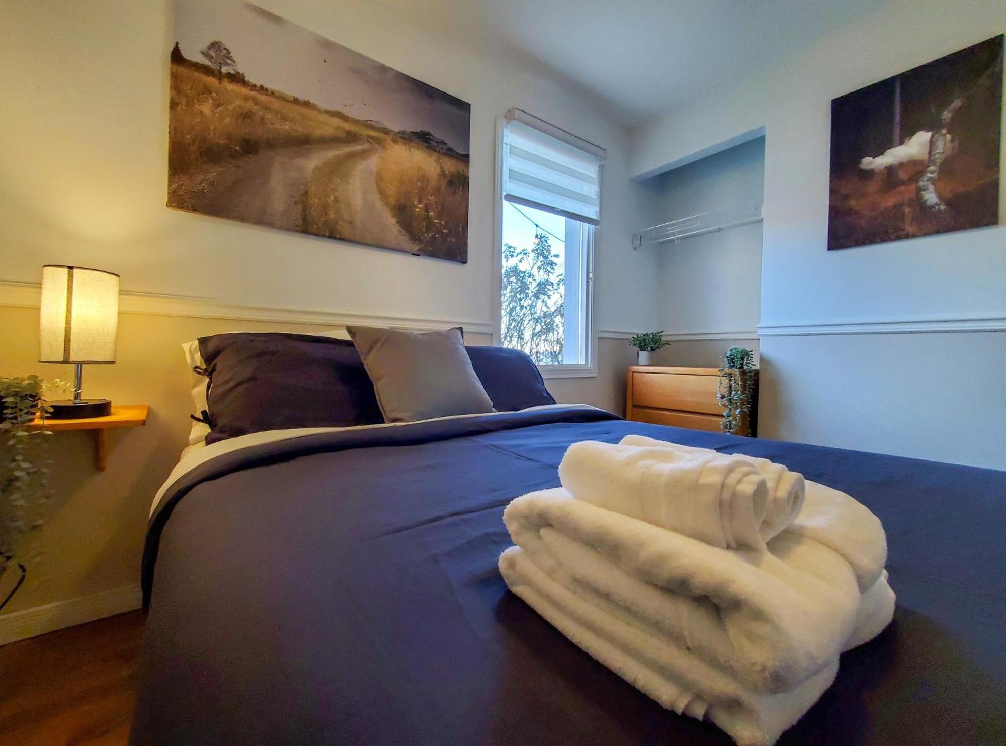 Lofts Fleuve Et Montagnes Motel Sainte-Anne-de-Beaupre Bagian luar foto