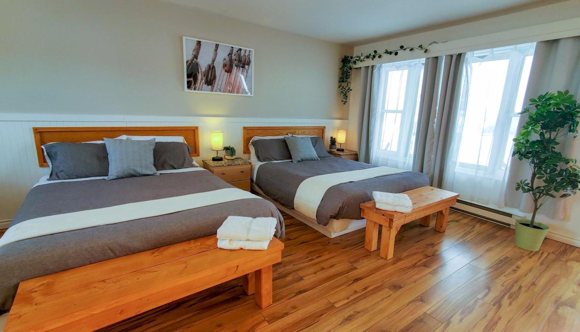 Lofts Fleuve Et Montagnes Motel Sainte-Anne-de-Beaupre Bagian luar foto